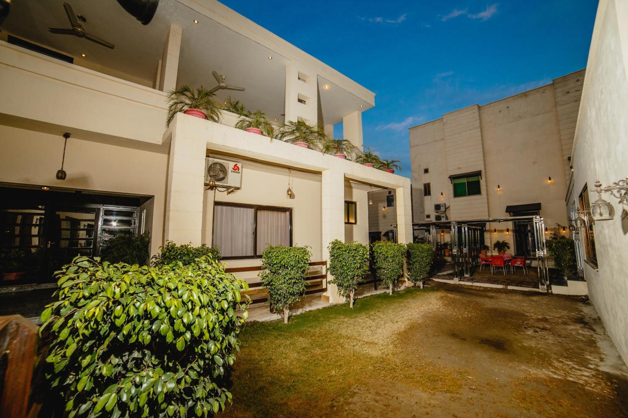 Vip House Peshawar Exterior foto